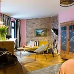 Perfect Studio Home Downtown Berlin
